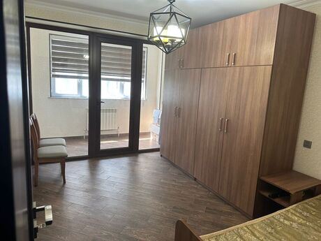 4-комн. вторичка - м. Элмляр Академиясы - 101 м²