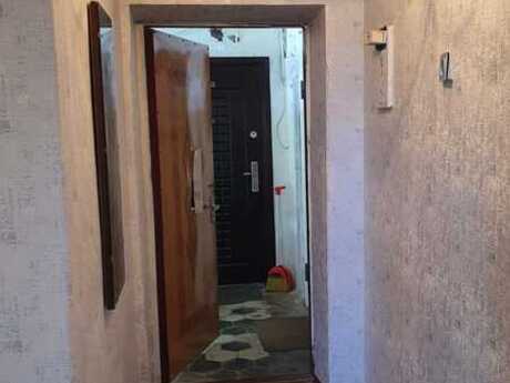 2 otaqlı köhnə tikili - İnşaatçılar m. - 36 m²