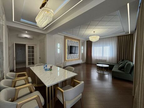 Kirayə 3 otaqlı mənzil, 168 m², Ağ şəhər: 3 000 ₼/ay 2