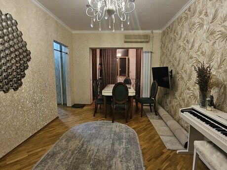 3 otaqlı köhnə tikili - Azadlıq Prospekti m. - 90 m²