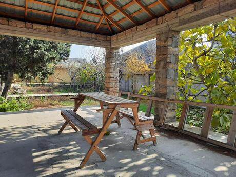 5 otaqlı həyət evi/bağ evi - Savalan q. - 240 m²
