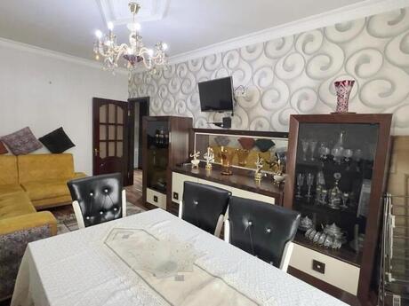 3 otaqlı köhnə tikili - Xalqlar Dostluğu m. - 55 m²