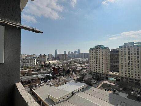 2-комн. новостройка - м. Нариман Нариманов - 80 м²