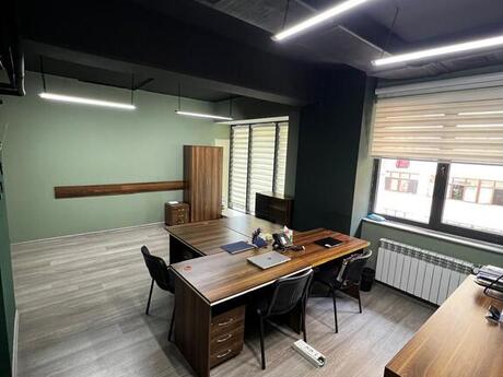 2-комн. офис - м. Элмляр Академиясы - 41 м²