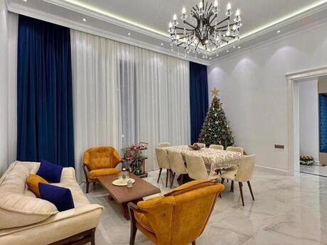 House with Garden, Villa For Rent