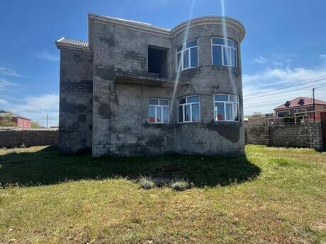 8-комн. дом/дача - пос. Мардакан - 200 м²