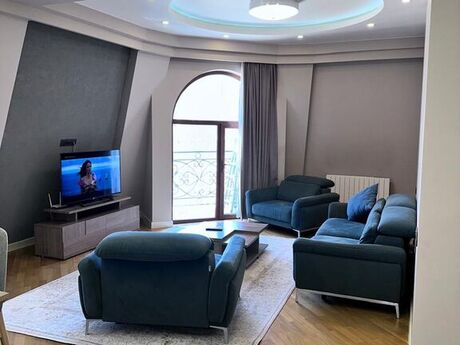 Объявление №5396226 - Баку, пос. Аг шехер, 3-комн., 110 м², 7/7 этаж