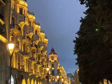 Объект - м. Ичеришехер - 400 м²