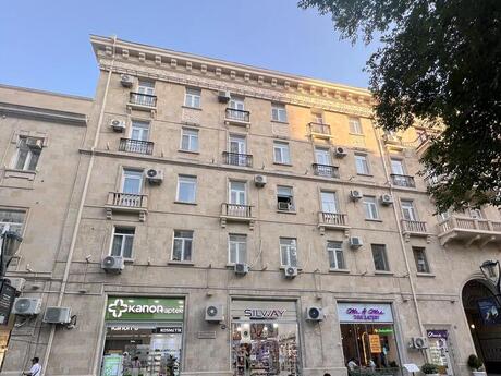 2 otaqlı köhnə tikili - Sahil m. - 60 m²