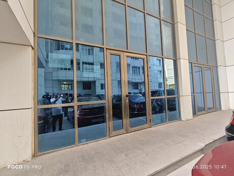 Obyekt - Yasamal r. - 295 m²