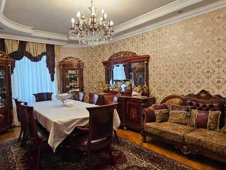 3-комн. новостройка - м. Иншаатчылар - 127 м²