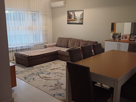 4 otaqlı həyət evi/bağ evi - Yeni Ramana q. - 180 m²