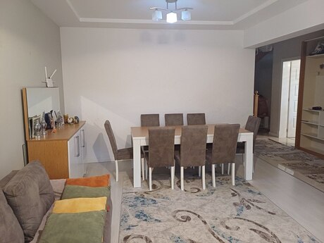 4 otaqlı həyət evi/bağ evi - Yeni Ramana q. - 180 m²