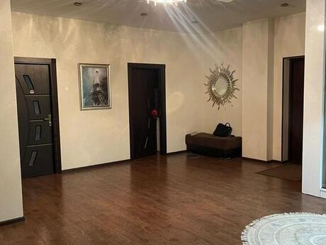 4 otaqlı yeni tikili - İnşaatçılar m. - 154 m²