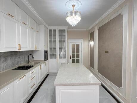 4 otaqlı yeni tikili - Nizami m. - 215 m²