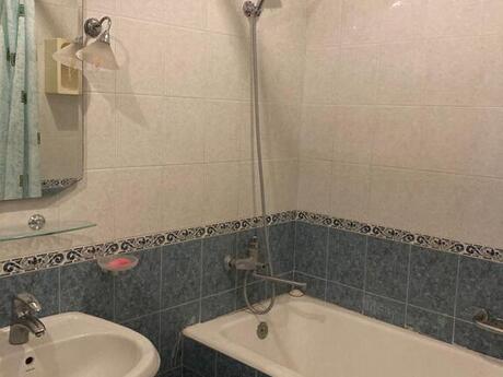 3 otaqlı köhnə tikili - Gənclik m. - 85 m²