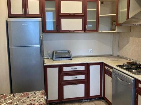 3 otaqlı köhnə tikili - Gənclik m. - 85 m²