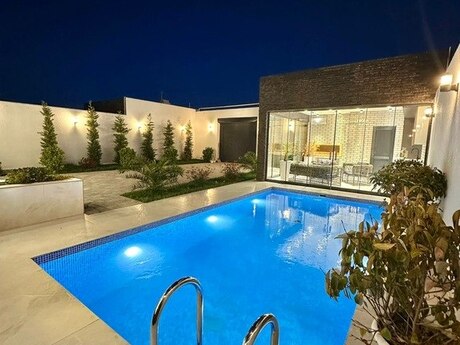 4 otaqlı həyət evi/bağ evi - Mərdəkan q. - 300 m²