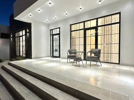 4 otaqlı həyət evi/bağ evi - Mərdəkan q. - 300 m²