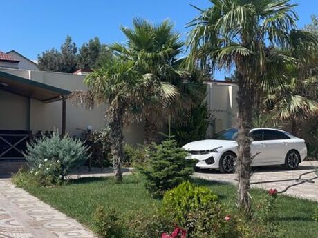 5 otaqlı həyət evi/bağ evi - Mərdəkan q. - 300 m²