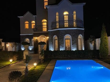 5 otaqlı həyət evi/bağ evi - Mərdəkan q. - 300 m²