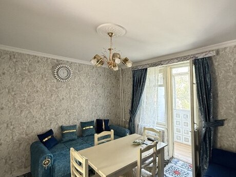 1 otaqlı köhnə tikili - Elmlər Akademiyası m. - 23 m²