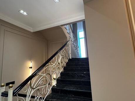 House with Garden, Villa For Sale