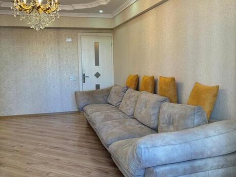 2 otaqlı köhnə tikili - 28 May m. - 55 m²