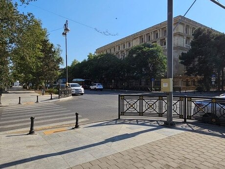 Obyekt - Elmlər Akademiyası m. - 90 m²