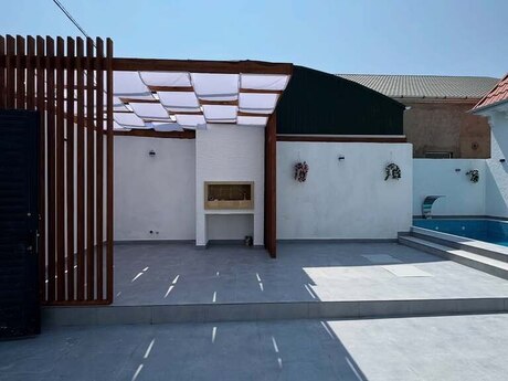 4 otaqlı həyət evi/bağ evi - Buzovna q. - 140 m²