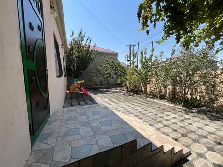 4 otaqlı həyət evi/bağ evi - Saray q. - 120 m²