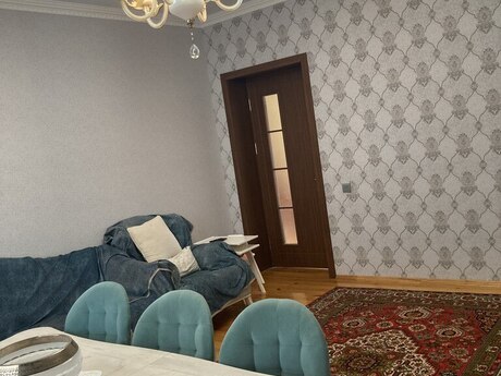 6 otaqlı həyət evi/bağ evi - Savalan q. - 200 m²