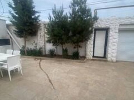 4 otaqlı həyət evi/bağ evi - Şüvəlan q. - 150 m²