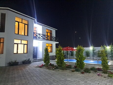 5 otaqlı həyət evi/bağ evi - Dübəndi q. - 280 m²