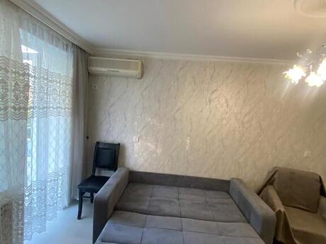 1 otaqlı köhnə tikili - Nəriman Nərimanov m. - 40 m²