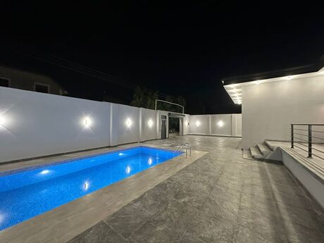3 otaqlı həyət evi/bağ evi - Mərdəkan q. - 165 m²