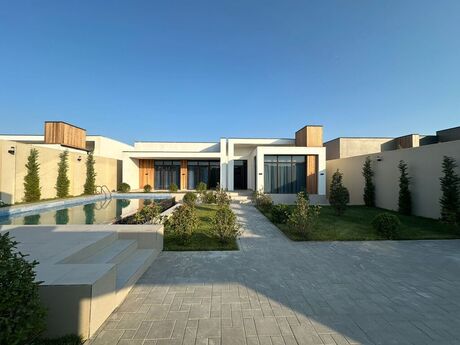 4 otaqlı həyət evi/bağ evi - Şüvəlan q. - 180 m²