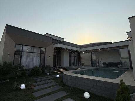 5 otaqlı həyət evi/bağ evi - Mərdəkan q. - 200 m²