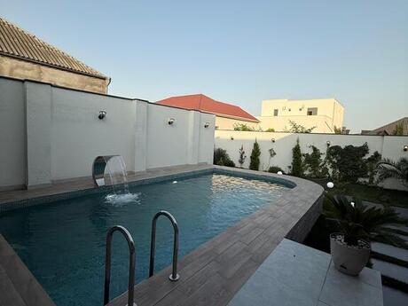 5 otaqlı həyət evi/bağ evi - Mərdəkan q. - 200 m²
