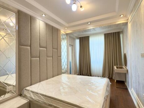 Продаётся 4-комнатная квартира в новостройке, Azadlıq Prospekti, 164 м², 495 000 AZN, фото 5 / 12