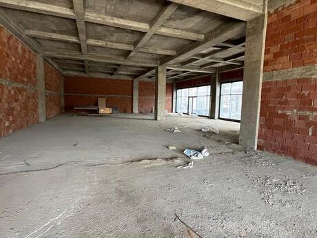 Obyekt - Ağ şəhər q. - 400 m²