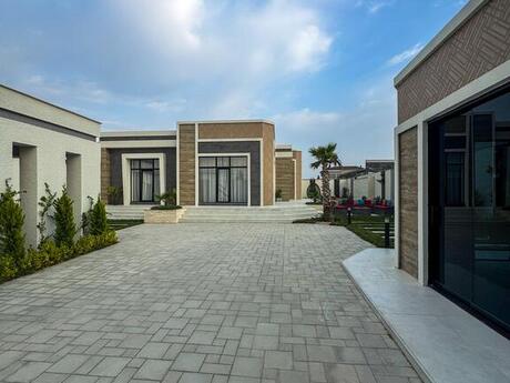 5 otaqlı həyət evi/bağ evi - Mərdəkan q. - 220 m²