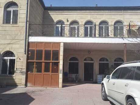 7 otaqlı həyət evi/bağ evi - Badamdar q. - 400 m²