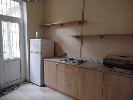 2 otaqlı köhnə tikili - Nəriman Nərimanov m. - 60 m²