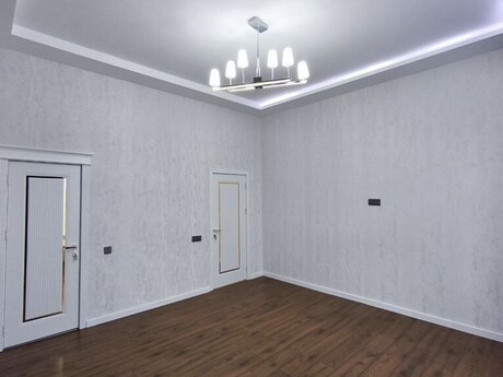 5 otaqlı həyət evi/bağ evi - Mərdəkan q. - 230 m²