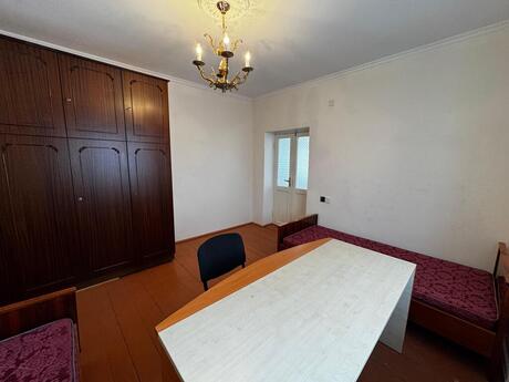 2 otaqlı həyət evi/bağ evi - Elmlər Akademiyası m. - 60 m²