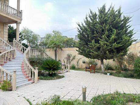 11 otaqlı həyət evi/bağ evi - Həzi Aslanov q. - 600 m²