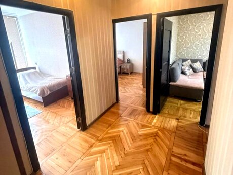 3 otaqlı köhnə tikili - Əhmədli q. - 69.5 m²