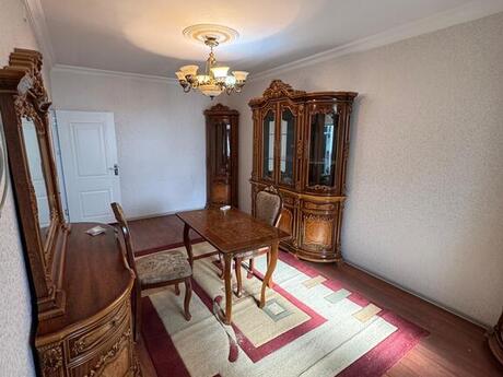 3 otaqlı köhnə tikili - Əhmədli m. - 90 m²