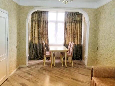 Elan №5408685 - Bakı, Memar Əcəmi m., 2 otaqlı, 45 m², 3/5 mərtəbə